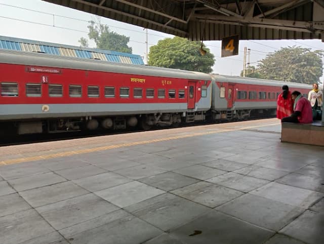Durgapur Railway Station thumb 3