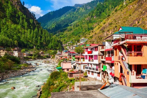Kasol Tour Package: Explore Kasol, Trekking, and Sightseeing