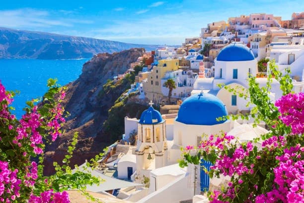 Santorini Travel Guide 2025