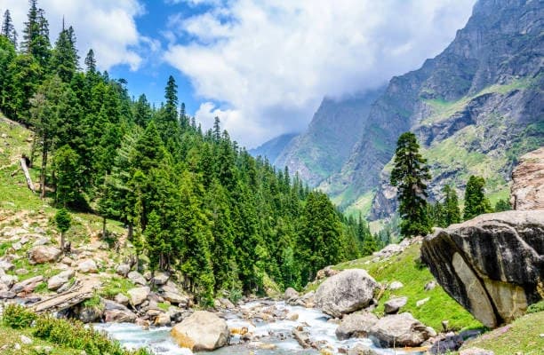 Hidden Gems in Himachal: Beyond the Beaten Path