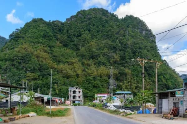 Ban Dan Lan Hoi