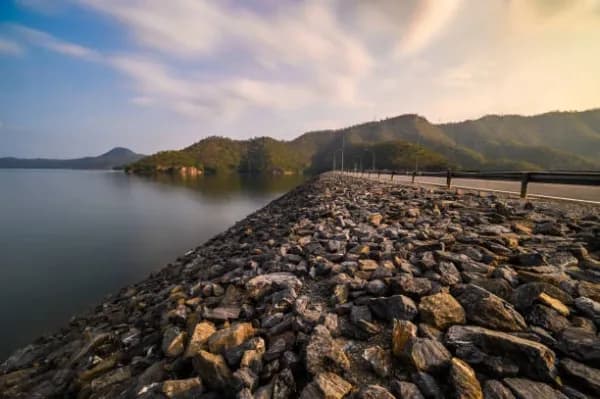 Ban Hin Dam