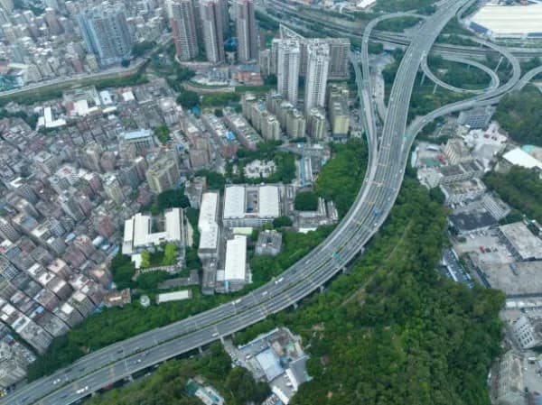 Longgang District