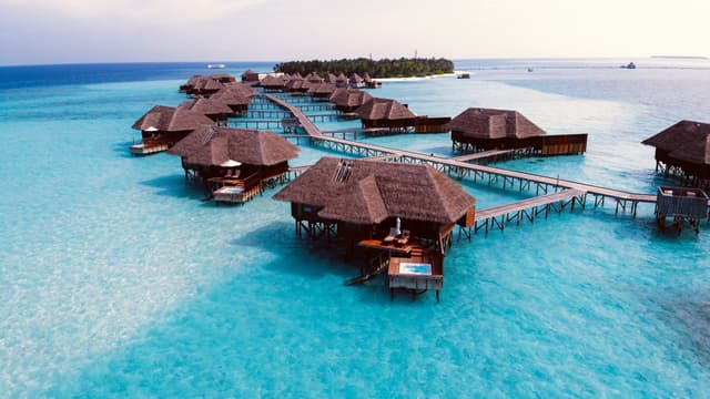 Bali vs Maldives: Which is Better for Your Honeymoon?