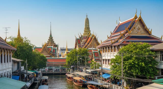 Where to Eat Like a Local: 15 Must-Try Food Experiences in Bangkok