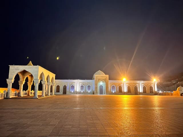Bibiheybat Mosque thumb 9