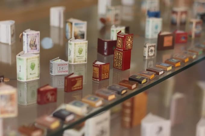 Museum of Miniature Books 10