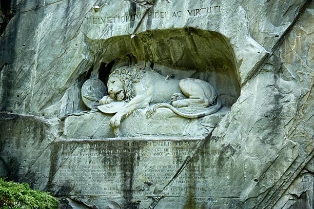 Lion Monument 2
