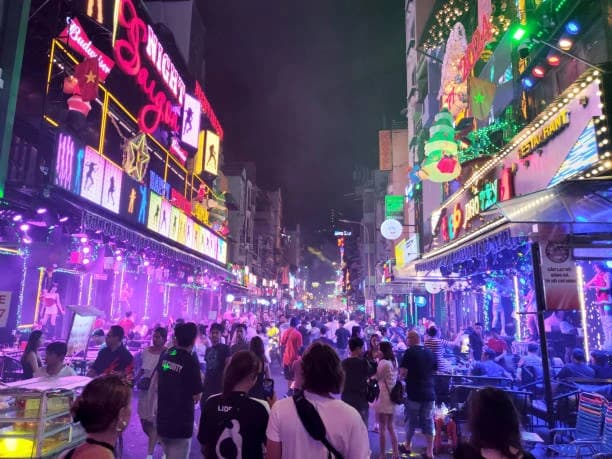 Bui Vien Walking Street thumb 1