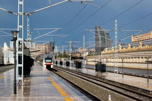 Baku Railway Station thumb 4