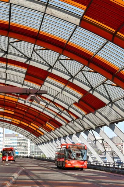 Amsterdam, Busstation Elandsgracht 2
