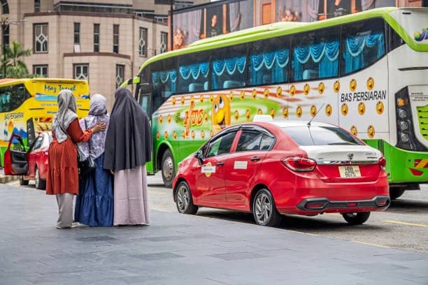 Kuala Lumpur Bus Stand thumb 2