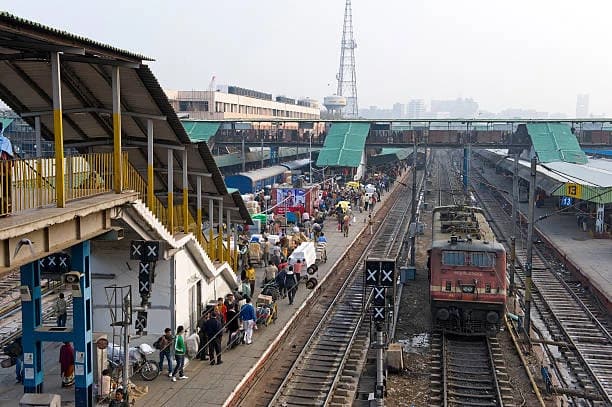 Thivim Railway Station thumb 2