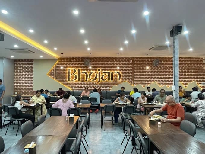 BHOJAN INDIAN RESTAURANT 4