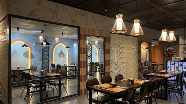 Indus Indian Restaurant - Nhà hàng Ấn Độ - 인도 음식점 thumb 15