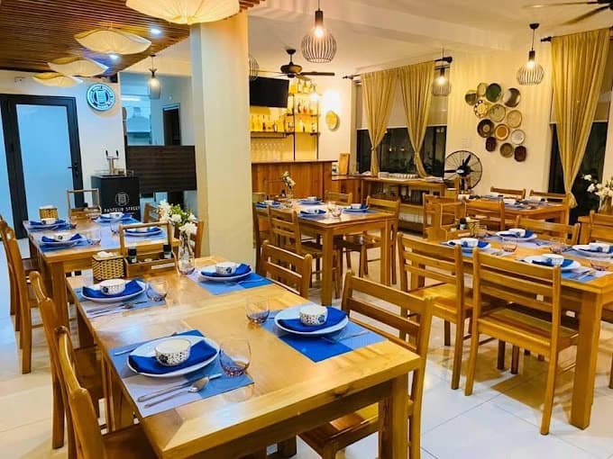 Lazeez Indian Restaurant- (Halal 100%) 6