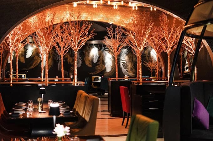 Carnival by Trèsind Restaurant & Bar 12