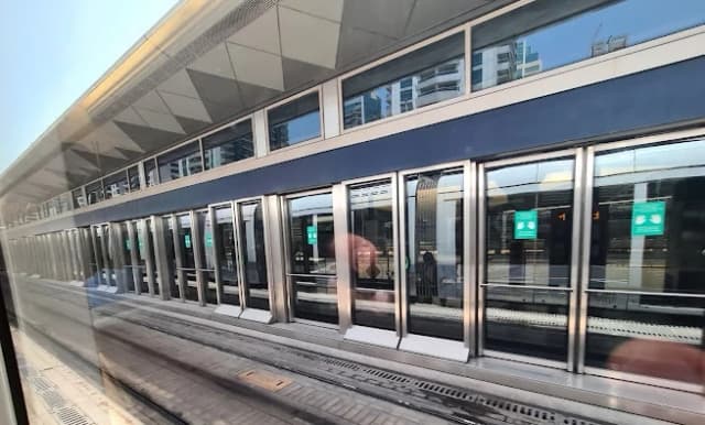 Jumeirah Beach Residence 1 Tram Station thumb 1