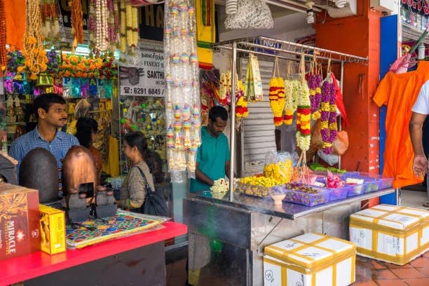 Rajouri Garden Central Market 4