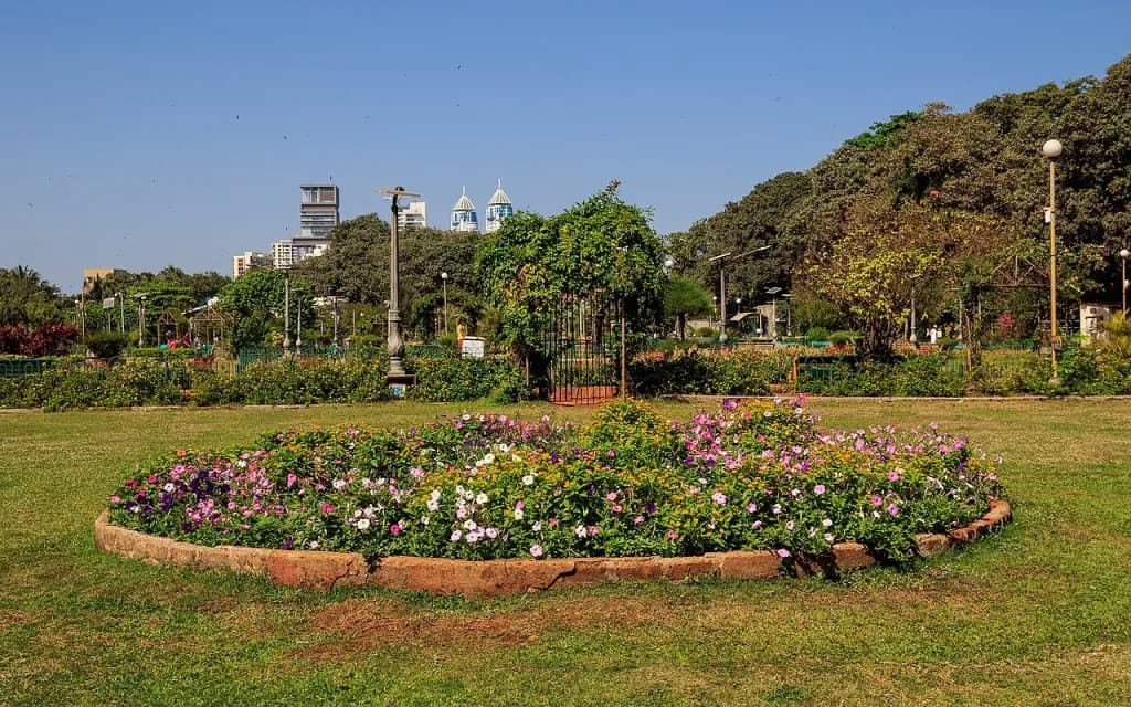 Hanging Gardens of Mumbai 2