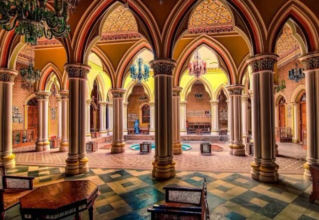 Bengaluru Palace Museum thumb 2