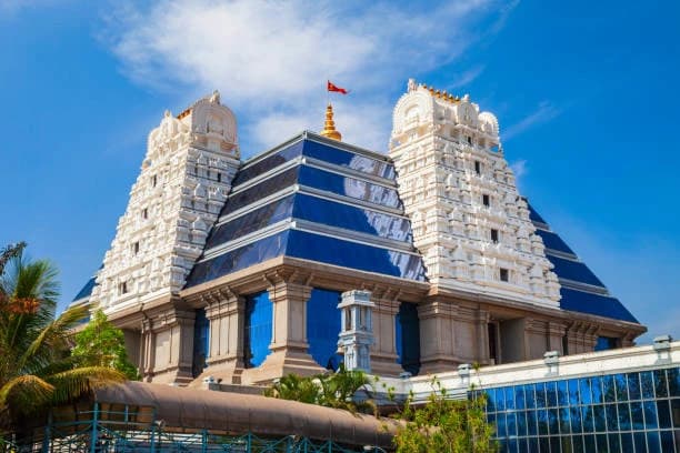 ISKCON Temple Bangalore thumb 4