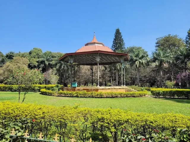 Shri Chāmarajendra (Cubbon) Park Bangalore thumb 1