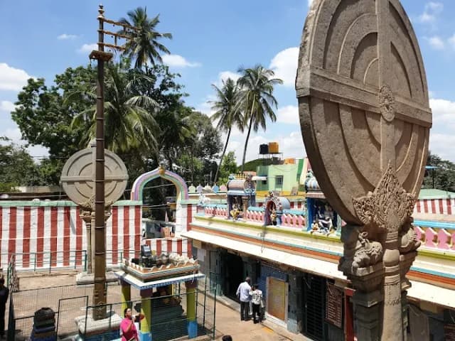 Shri Gavi Gangadhareshwara Swamy Temple Bengaluru thumb 2
