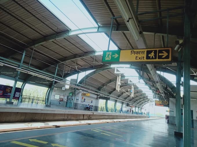 Azadpur Metro Station 2