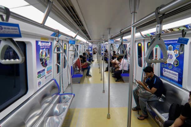 Azadpur Metro Station thumb 4