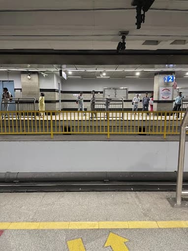 Mandi House Metro Station thumb 5