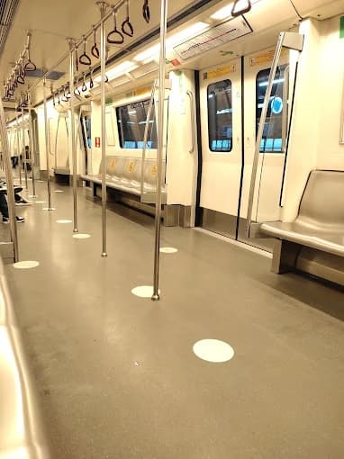 Yamuna Bank Metro Station thumb 4