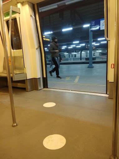 Yamuna Bank Metro Station thumb 5