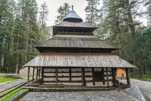 Hadimba Devi Temple Manali thumb 4