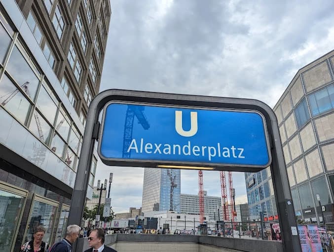 Berlin Alexanderplatz 1