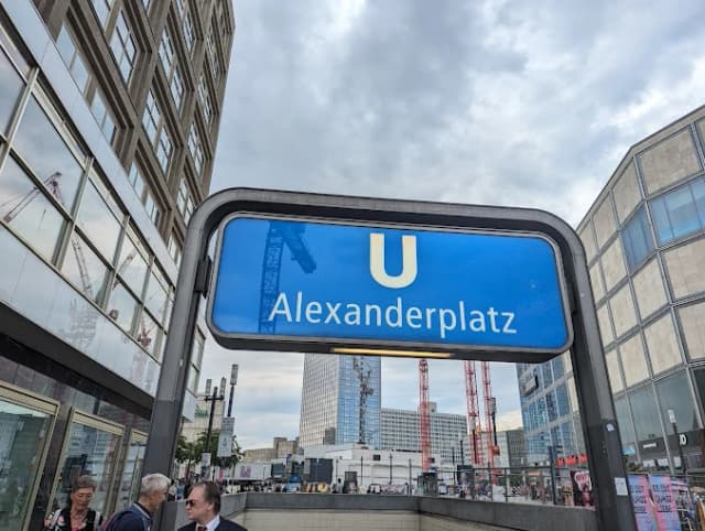 Berlin Alexanderplatz thumb 1