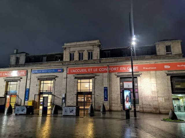 Saint-Denis Railway Station thumb 5