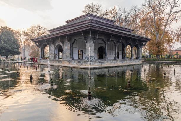 Shalimar Bagh Mughal Garden thumb 3