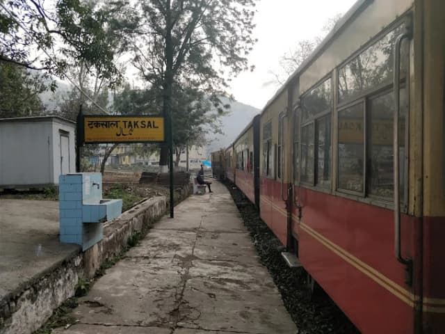 Taksal Railway Station thumb 3