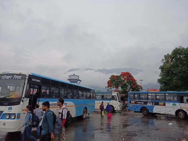 Haridwar Bus Stand thumb 7