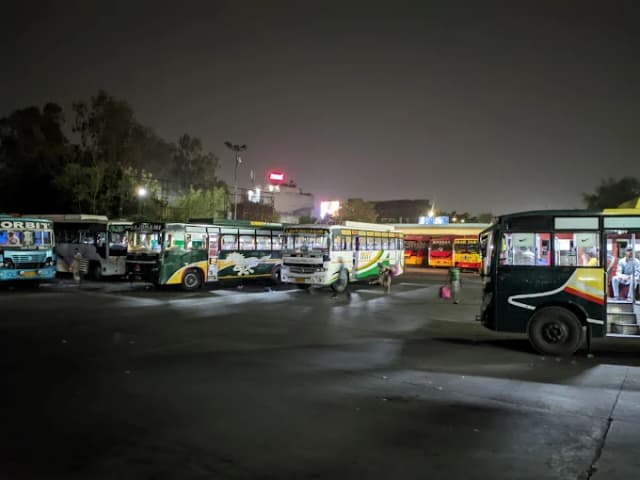 Jalandhar Bus Stand thumb 7