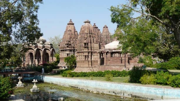 Mandore Garden thumb 6