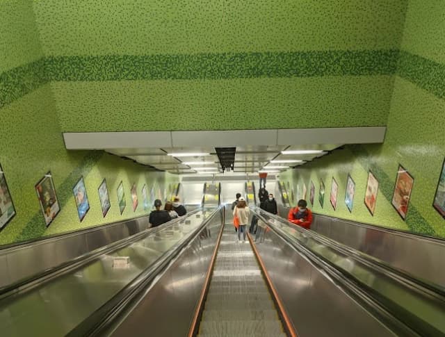 Ho Man Tin Metro Station thumb 4