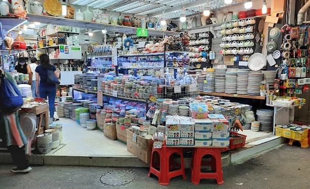 Stanley Market 7