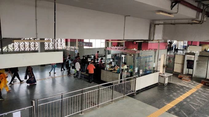 Johri Enclave Delhi Metro Station 2