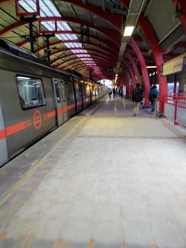 Mansarovar Park Delhi Metro Station thumb 1