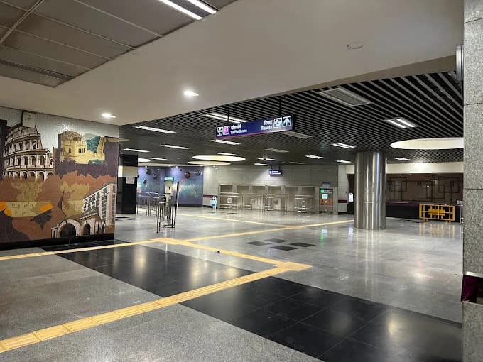 Terminal 1 IGI Airport Metro Station 3