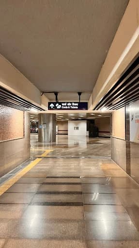 Vasant Vihar Delhi Metro Station 1
