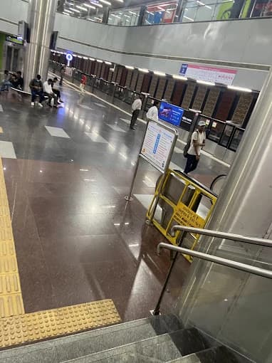Naraina Vihar Delhi Metro Station 2