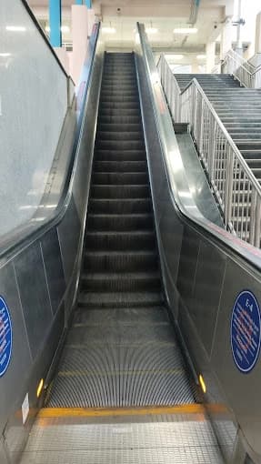 Rohini Sector 18-19 Delhi Metro Station thumb 2